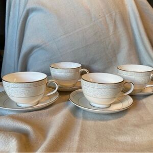 Royal Doulton Fine Bone Coffe/Tea Cups